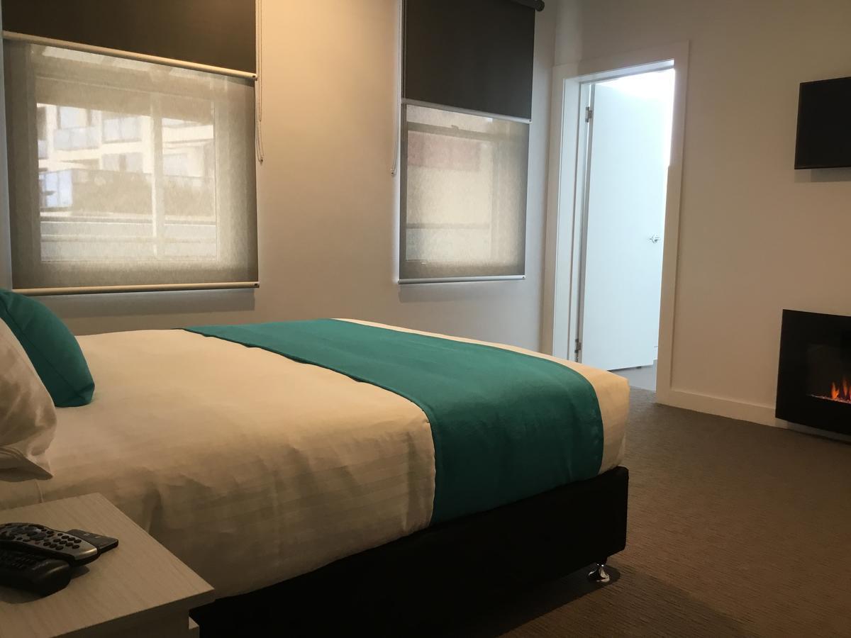 בורני Beach Hotel מראה חיצוני תמונה