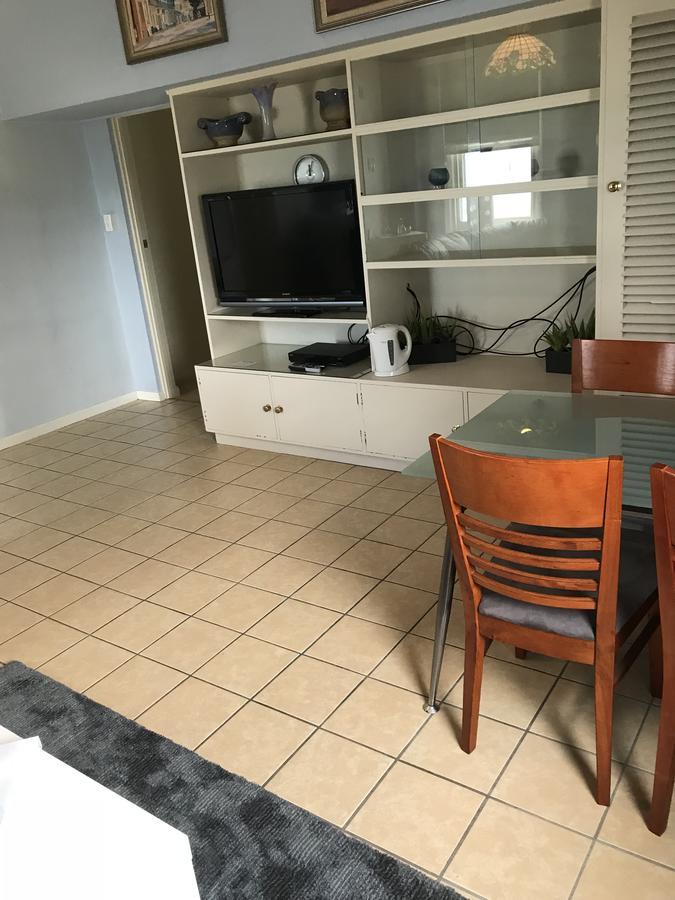 בורני Beach Hotel מראה חיצוני תמונה