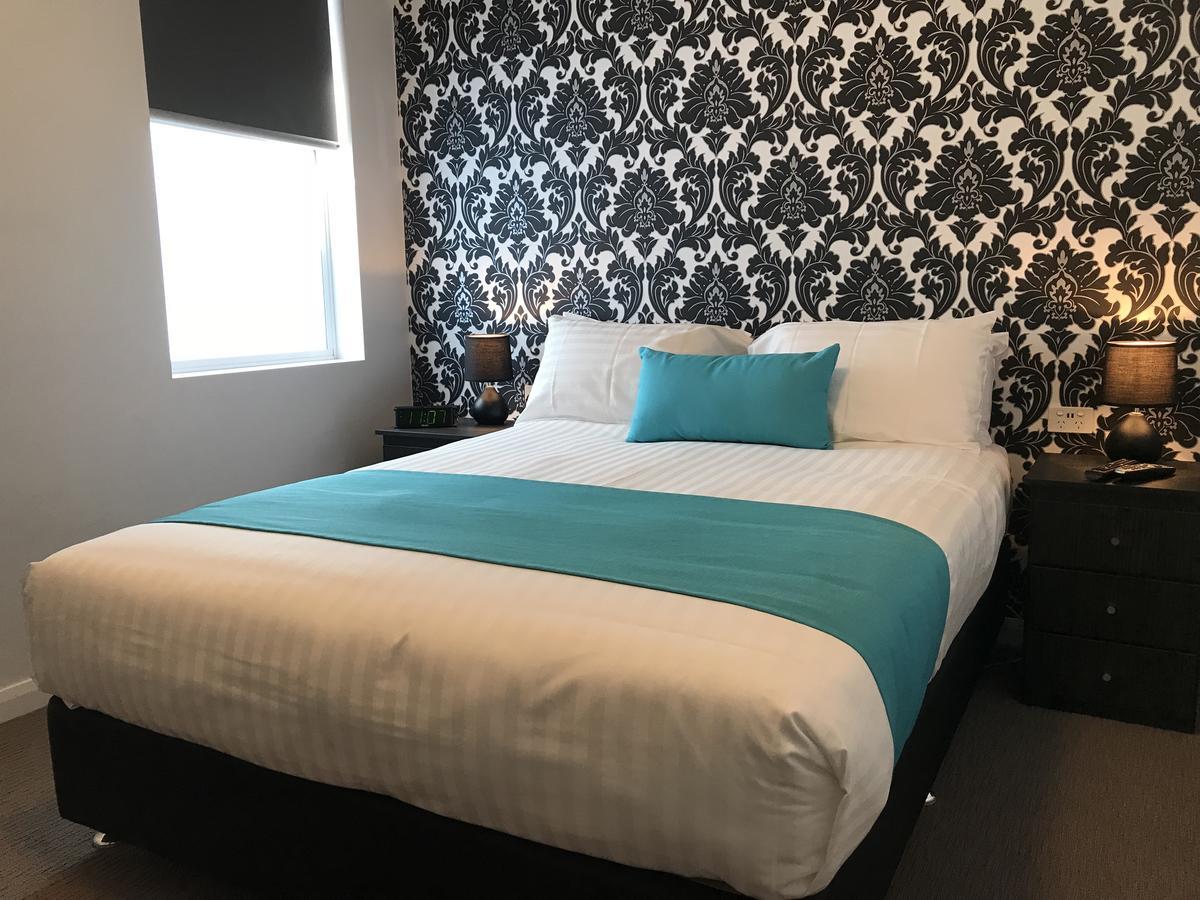 בורני Beach Hotel מראה חיצוני תמונה